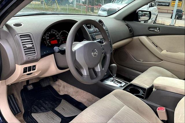 Photo of 2012 Navy Blue Metallic Nissan Altima