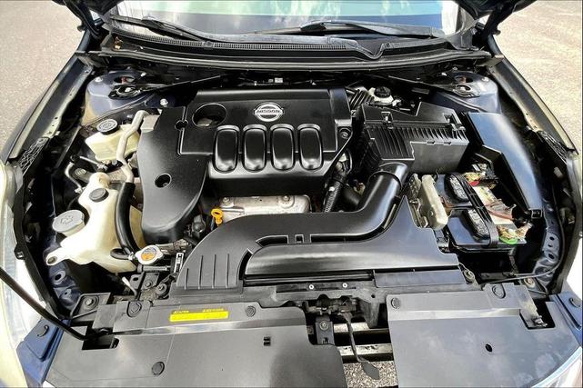Photo of 2012 Navy Blue Metallic Nissan Altima