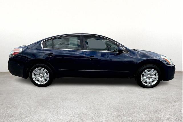 Photo of 2012 Navy Blue Metallic Nissan Altima