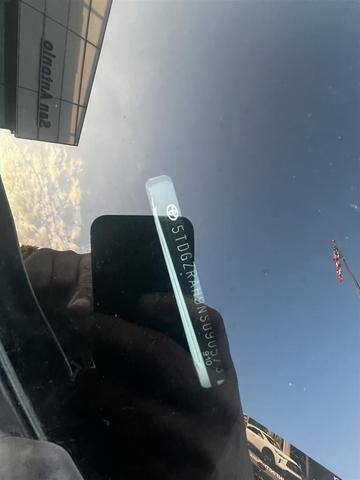 Photo of 2022 Wind Chill Pearl Toyota Highlander