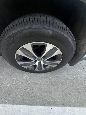 Photo of 2022 Wind Chill Pearl Toyota Highlander