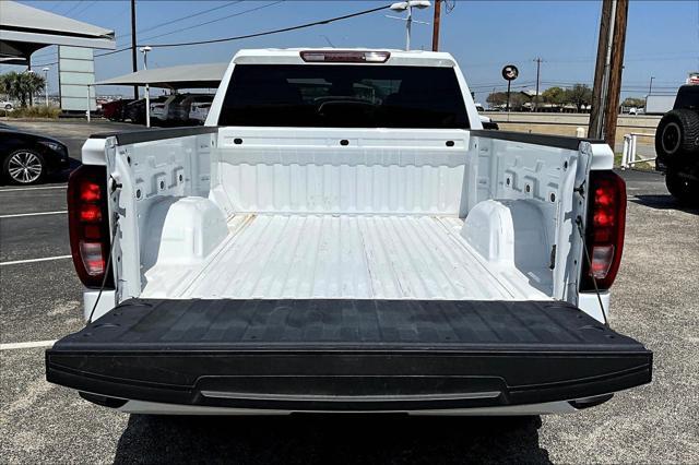 Photo of 2024 Summit White GMC Sierra 1500