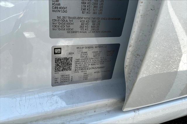 Photo of 2024 Summit White GMC Sierra 1500