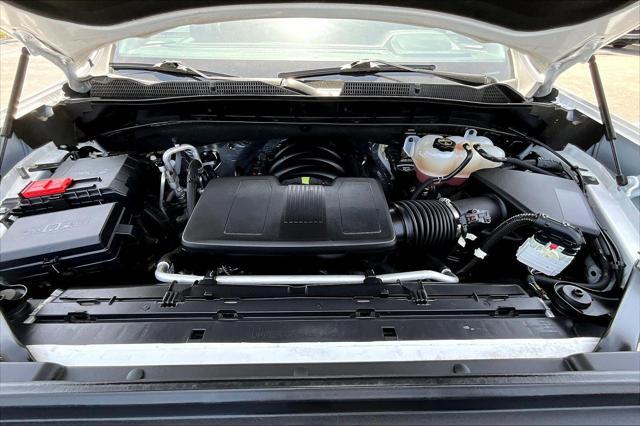 Photo of 2024 Summit White GMC Sierra 1500