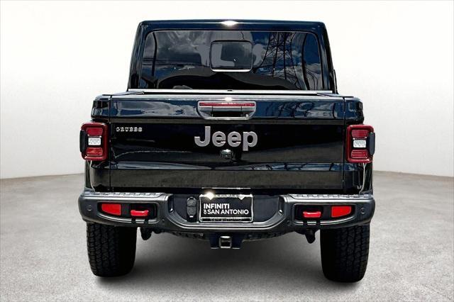 Photo of 2020 Black Clearcoat Jeep Gladiator