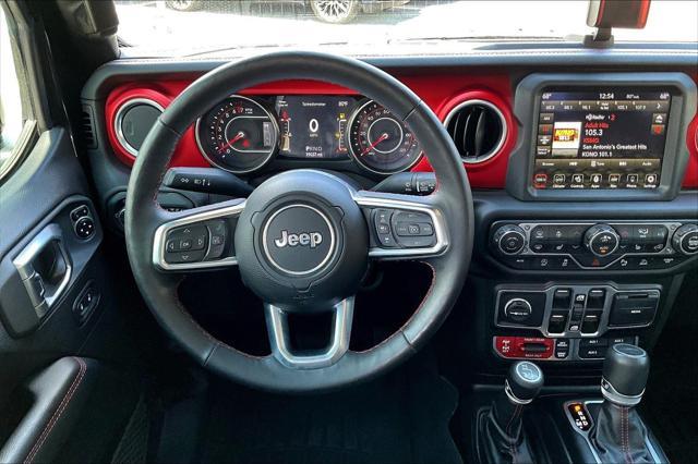 Photo of 2020 Black Clearcoat Jeep Gladiator