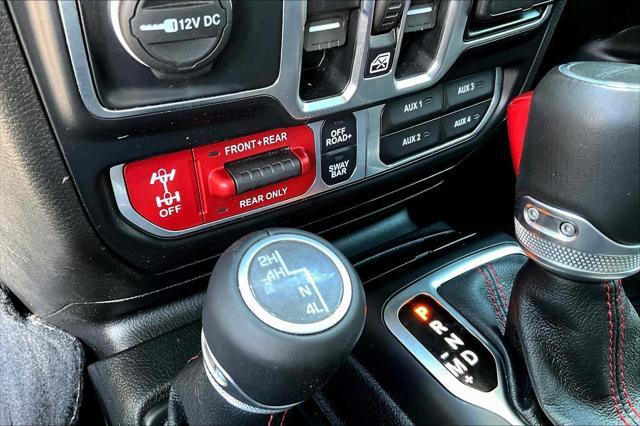 Photo of 2020 Black Clearcoat Jeep Gladiator