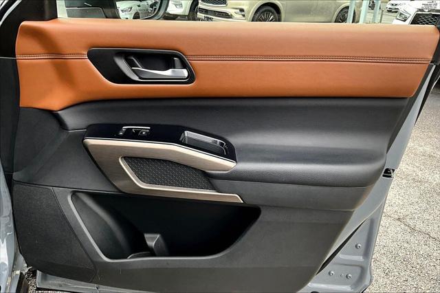 Photo of 2023 Boulder Gray Pearl Nissan Pathfinder