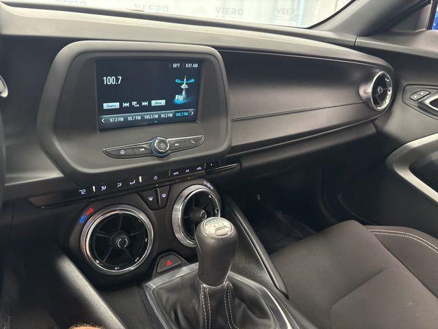 Photo of 2017 Hyper Blue Metallic Chevrolet Camaro