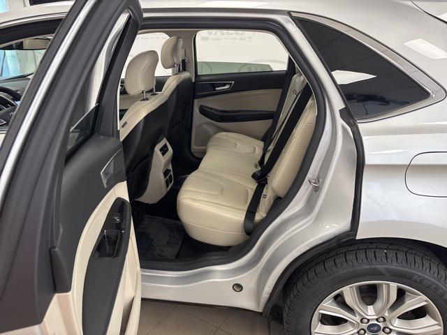 Photo of 2019 Ingot Silver Ford Edge