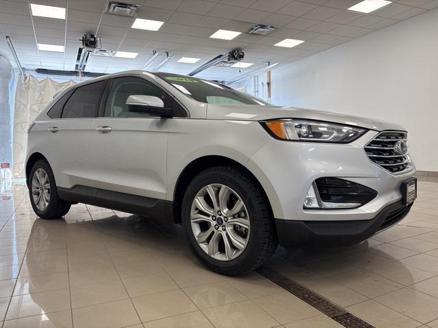 Photo of 2019 Ingot Silver Ford Edge