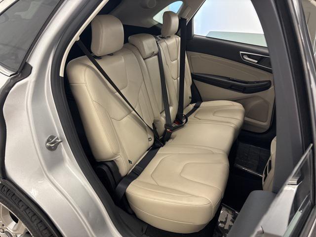 Photo of 2019 Ingot Silver Ford Edge