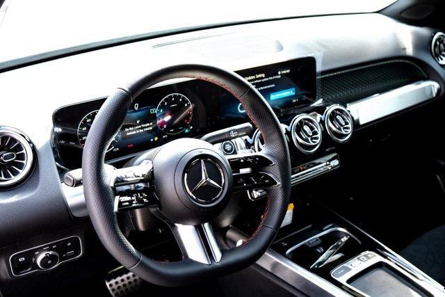 Photo of 2025 Gray Mercedes-Benz GLB 250