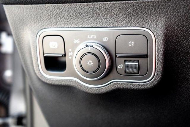 Photo of 2025 Gray Mercedes-Benz GLB 250
