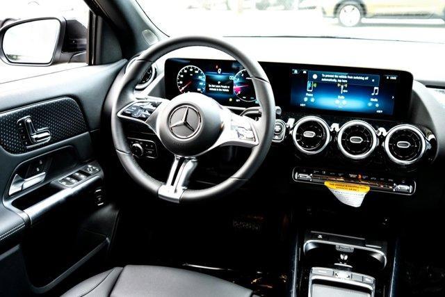 Photo of 2025 Black Mercedes-Benz GLA 250