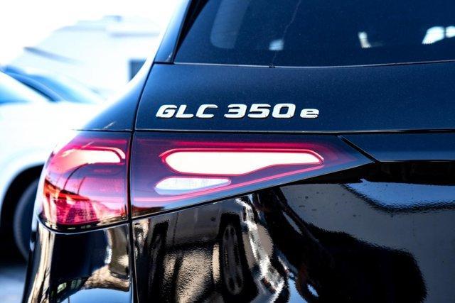 Photo of 2025 Black Mercedes-Benz GLC 350e