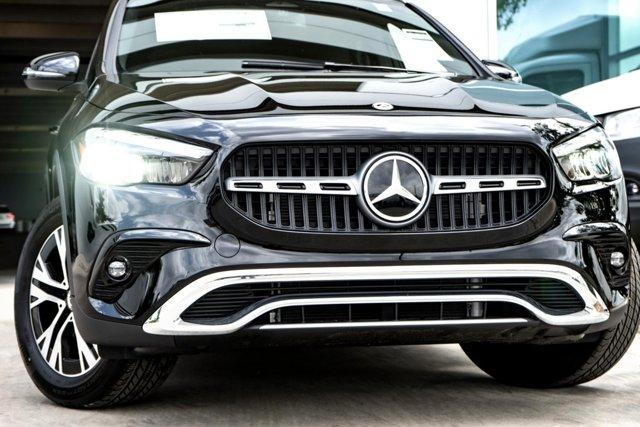 Photo of 2025 Black Mercedes-Benz GLA 250