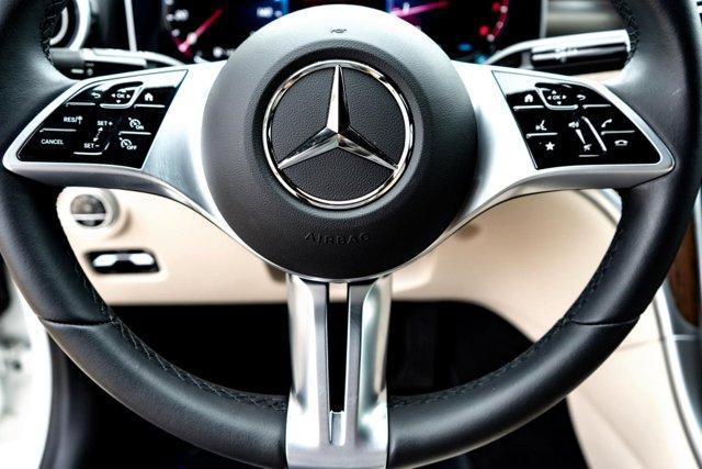 Photo of 2024 Polar White Mercedes-Benz C-Class