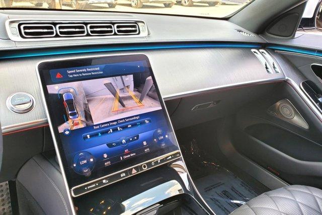 Photo of 2023 Diamond White Mercedes-Benz S-Class