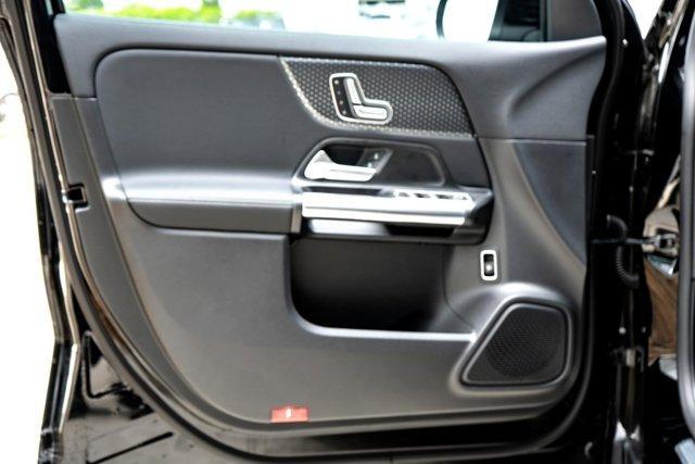 Photo of 2025 Black Mercedes-Benz GLA 250
