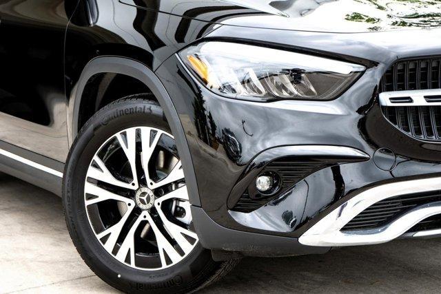 Photo of 2025 Black Mercedes-Benz GLA 250