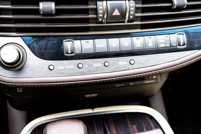 Photo of 2020 Eminent White Pearl Lexus LS 500