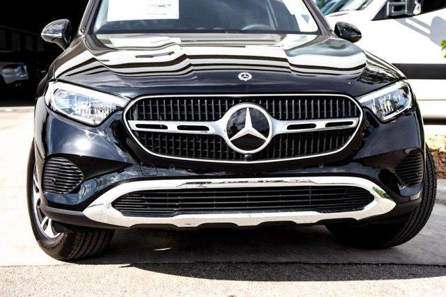 Photo of 2025 Black Mercedes-Benz GLC 350e