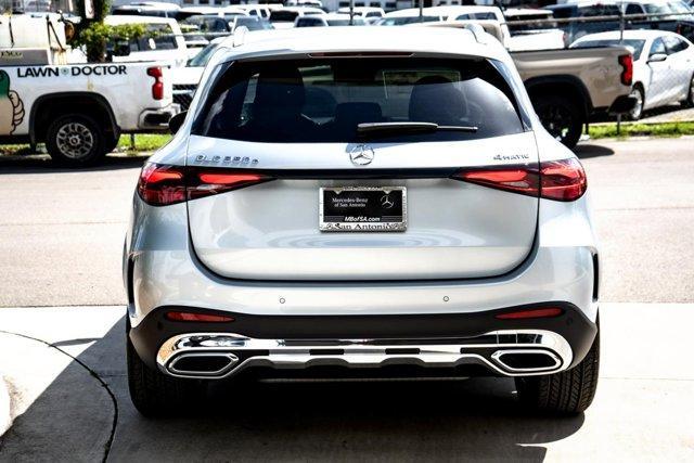 Photo of 2025 Silver Metallic Mercedes-Benz GLC 350e