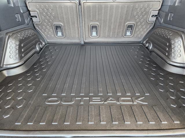 Photo of 2025 Black Subaru Outback