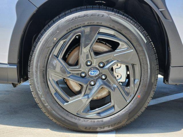 Photo of 2025 Ice Silver Metallic Subaru Crosstrek