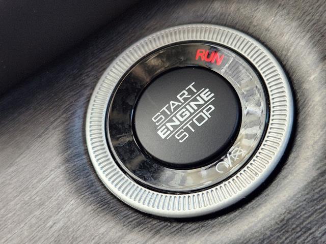 Photo of 2022 Metallic Jeep Grand Cherokee L