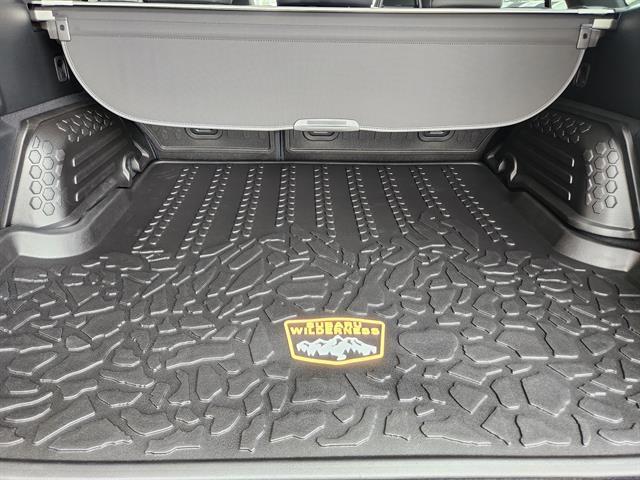 Photo of 2025 Crystal White Pearl Subaru Outback