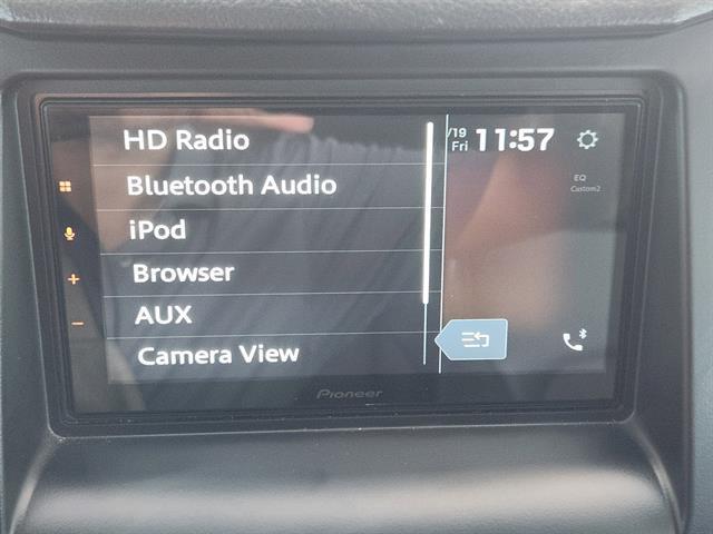 Photo of 2013 Moonstone Silver Hyundai SANTA FE