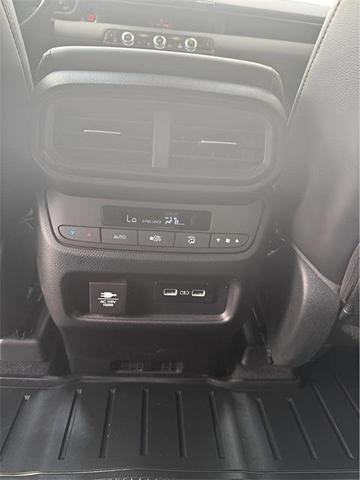 Photo of 2023 Sonic Gray Pearl Honda Pilot