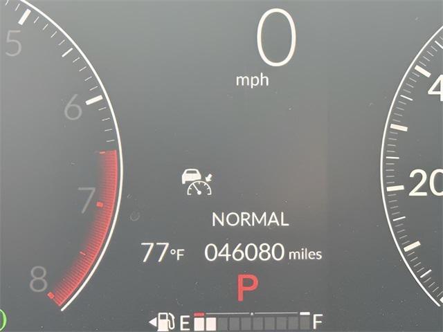 Photo of 2023 Sonic Gray Pearl Honda Pilot