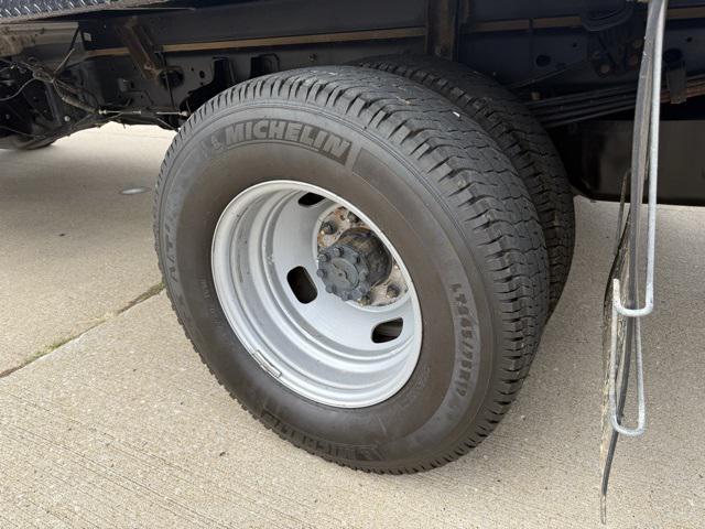 Photo of 2022 Oxford White Ford F-350