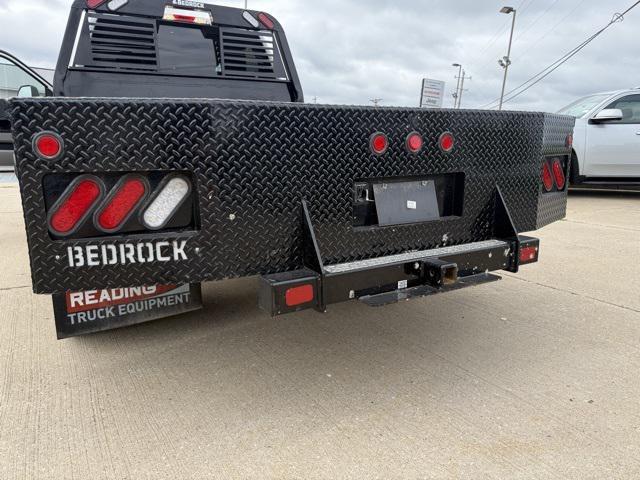 Photo of 2022 Oxford White Ford F-350