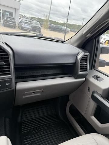 Photo of 2022 Oxford White Ford F-350