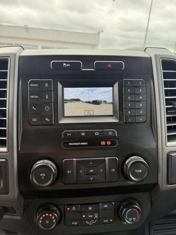 Photo of 2022 Oxford White Ford F-350