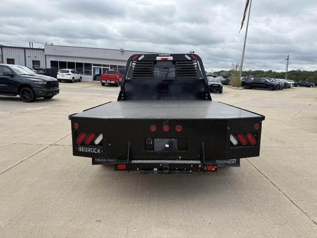 Photo of 2022 Oxford White Ford F-350