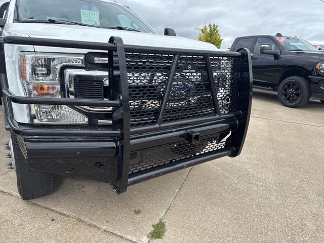 Photo of 2022 Oxford White Ford F-350
