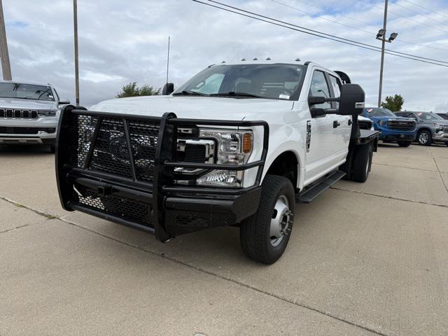 Photo of 2022 Oxford White Ford F-350