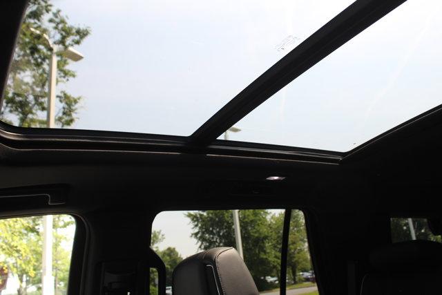 Photo of 2025 Argent Silver Metallic Cadillac Escalade