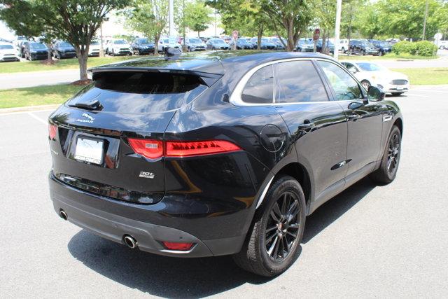 Photo of 2019 Black Jaguar F-PACE