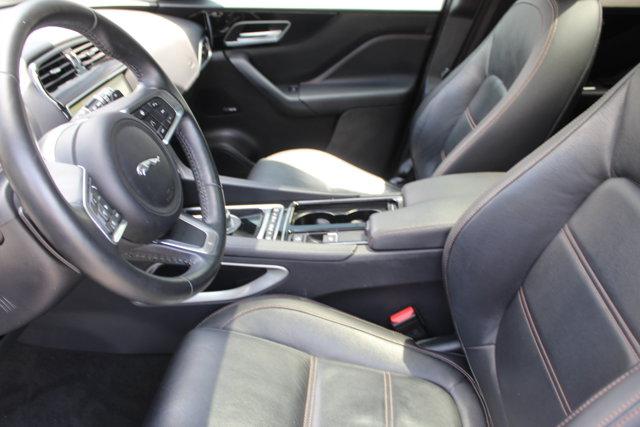 Photo of 2019 Black Jaguar F-PACE