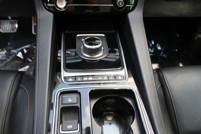 Photo of 2019 Black Jaguar F-PACE