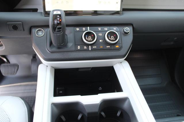 Photo of 2025 Tasman Blue Metallic Land Rover Defender