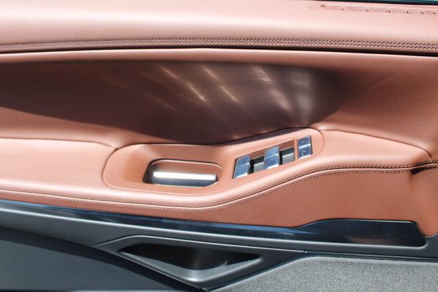 Photo of 2025 Starlight Gray Premium Colorant Lincoln Navigator