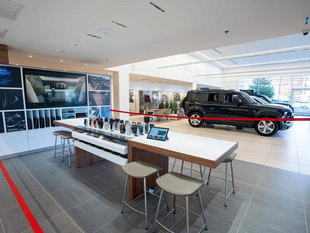 Photo of 2025 Starlight Gray Premium Colorant Lincoln Navigator