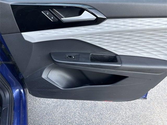 Photo of 2023 Blue Dusk Volkswagen Taos